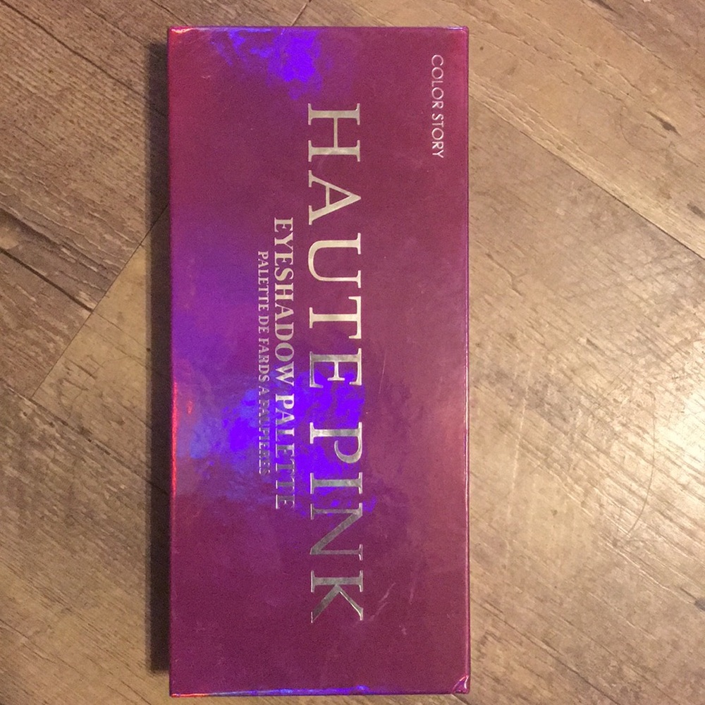 Haute pink eyeshadow palette